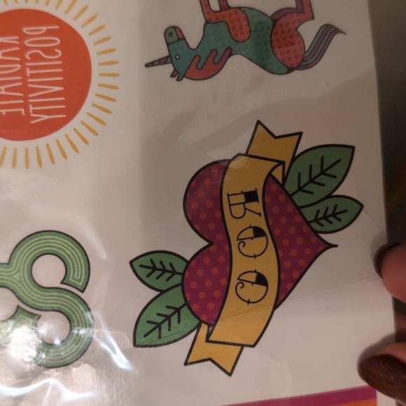 Bonaroo Temporary Tattoos Colorful Sheet with Positive Designs - Picture 7 of 7
